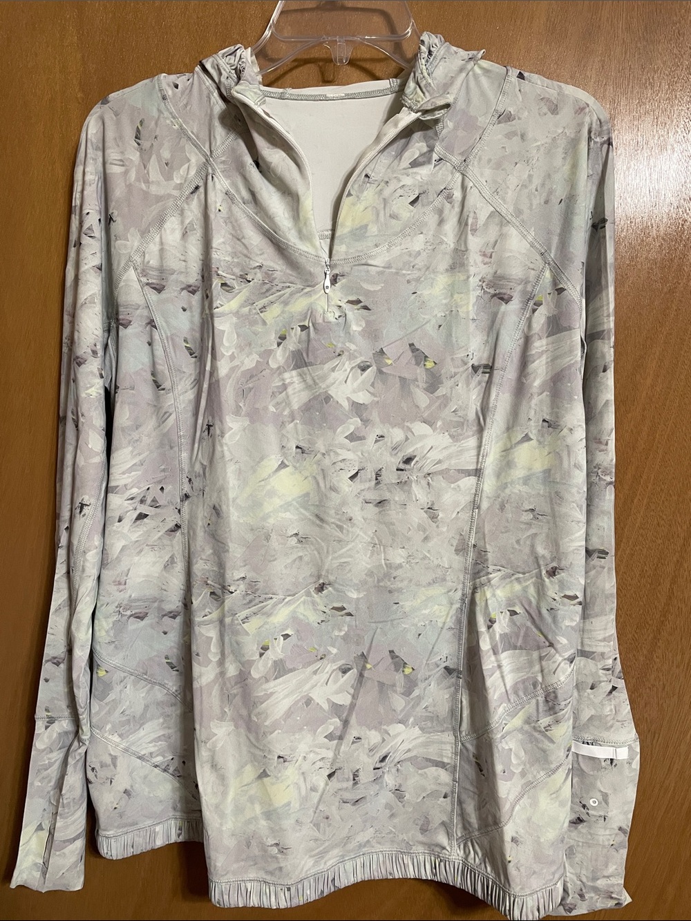 lululemon athletica Women's Light Gray Patterned Half-Zip Hoodie